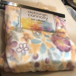Deborah Connolly kid’s collection- fashion fleece throw .50in X 6o in .